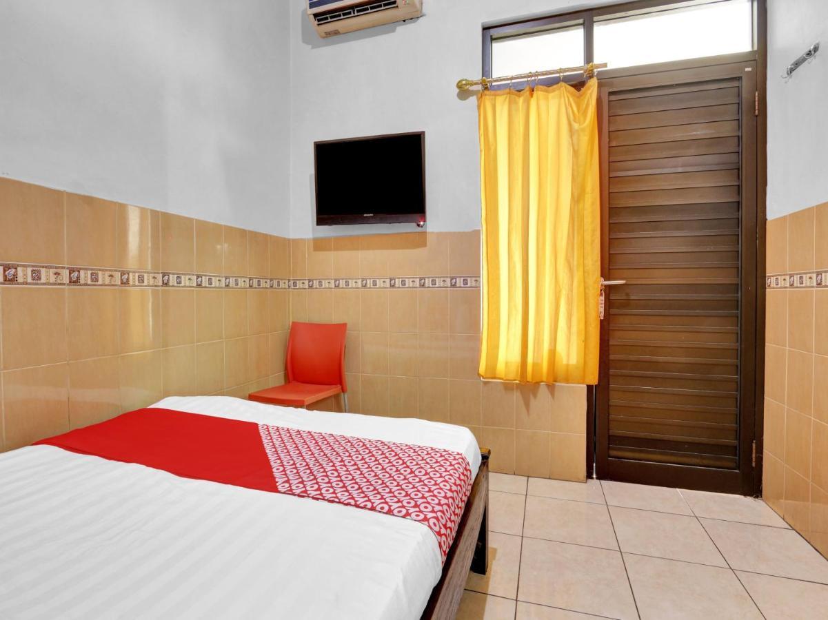 Oyo 90695 Srikandi Nologaten Yogyakarta Exterior foto